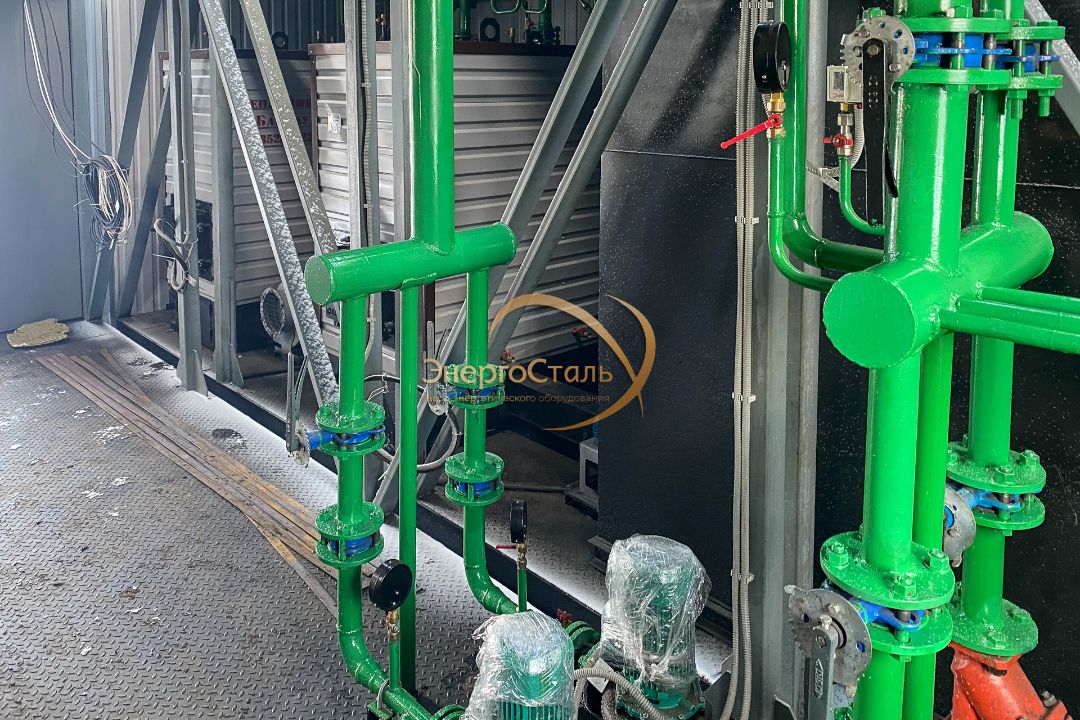 Насосная группа и обвязка котлов в котельной заводской готовности 0,5МВт: узел учёта тепла, трубопроводная арматура — завод Энергосталь