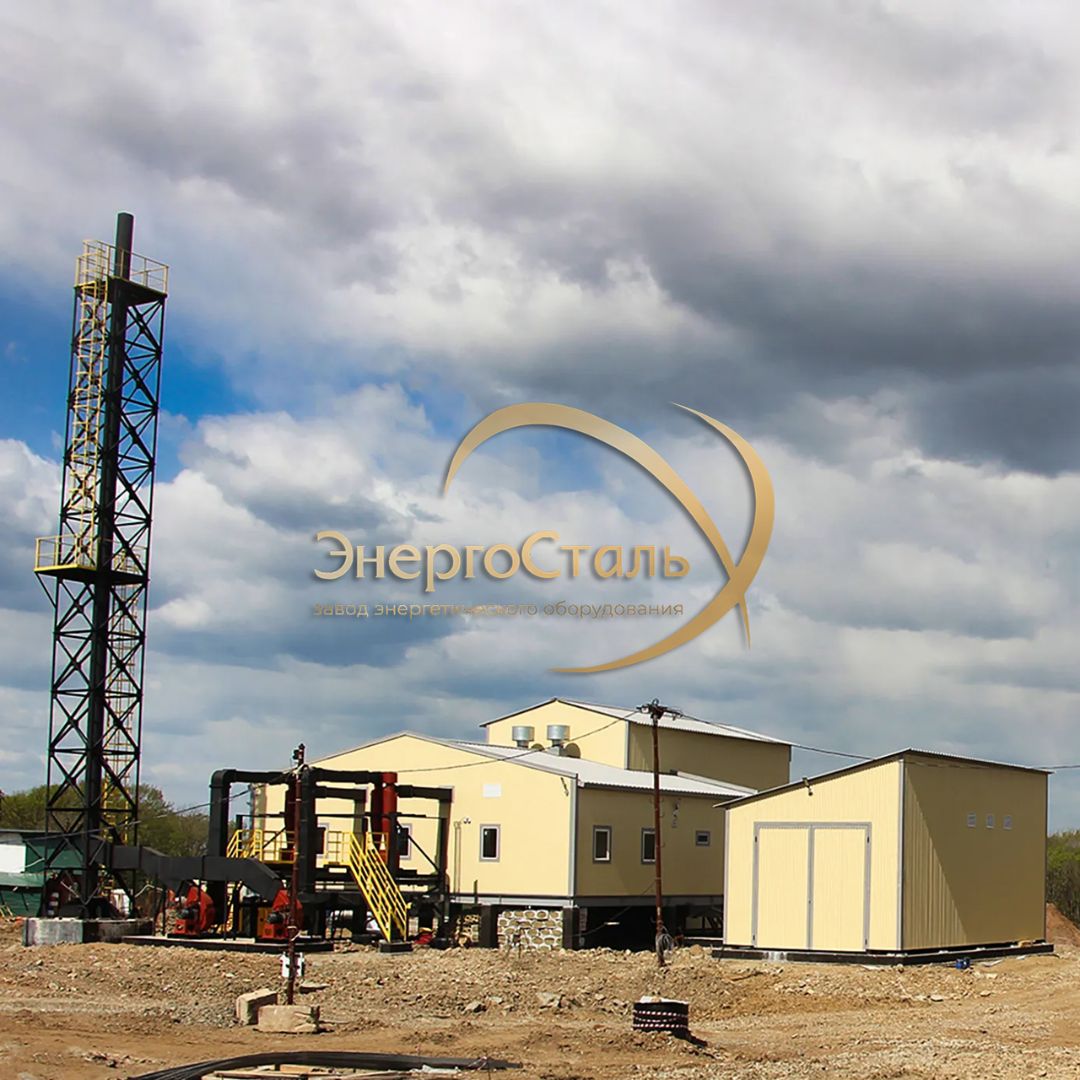 Теплотрасса внутри модуля: коллекторы, запорная арматура, датчики и шкафы управления. Все сервисные зоны имеют свободный доступ для обслуживания.